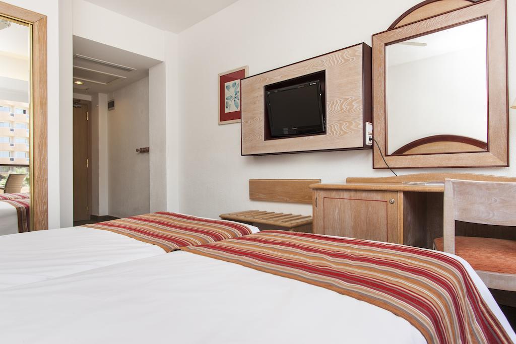 Hotel Sumba Cala Millor  Bilik gambar