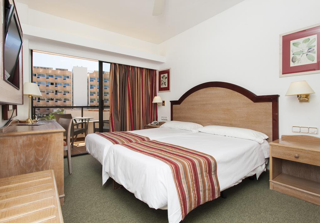 Hotel Sumba Cala Millor  Bilik gambar